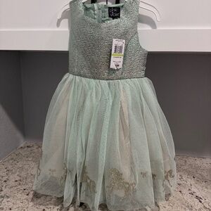 Green kids dress